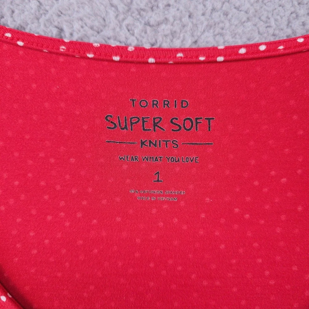 Torrid Shirt Women 1 1X Red Polka Dot Super Soft Knit Faux Button Scoop Neck Top
